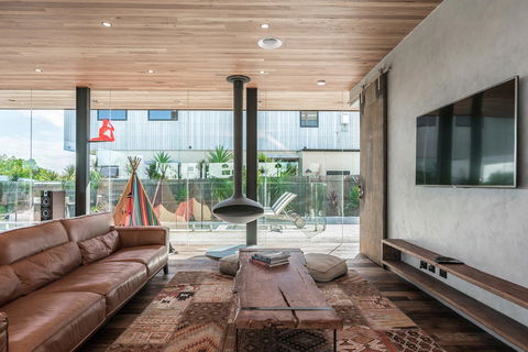 Beach Box - Accommodation QLD 6