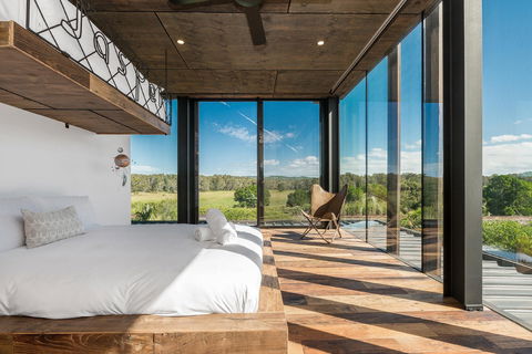 Beach Box - Accommodation QLD 8