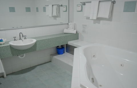 Beaches Holiday Resort - Accommodation QLD 4