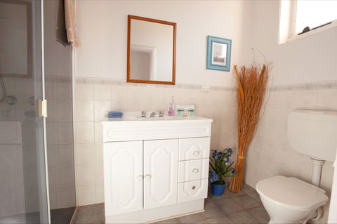 Black Jack Get-A-Way - Nana's Home - Accommodation QLD 2