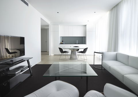 Burbury Hotel - Accommodation QLD 3