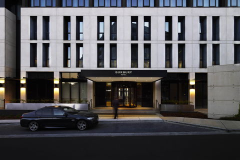 Burbury Hotel - Accommodation QLD 4