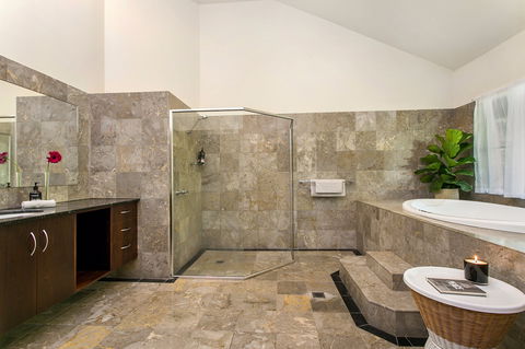 Casa Dan - Accommodation QLD 4