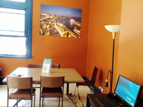 Central Perk Backpackers - Accommodation QLD 5