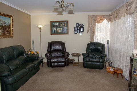 Chrissie's Palace - Accommodation QLD 7