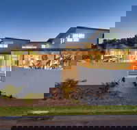 Clique Two - Accommodation QLD