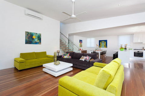 Clique Two - Accommodation QLD 9