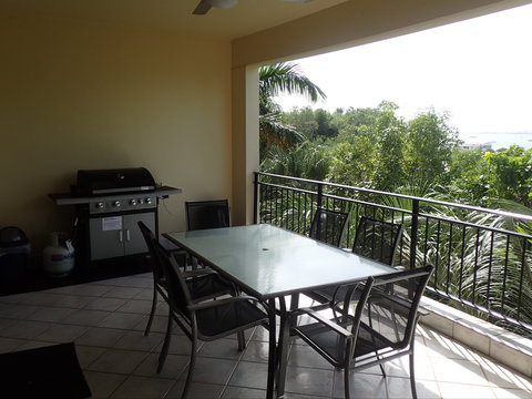 Darwin Deluxe Apartments - Accommodation QLD 6