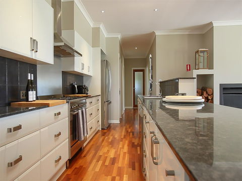 Degen Estate - Accommodation QLD 5