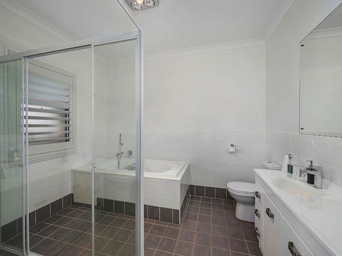 Degen Estate - Accommodation QLD 8