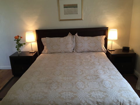 Dennis Cottage - Accommodation QLD 3