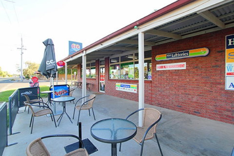 Euston Riverfront Caravan Park And Cafe - Accommodation QLD 1