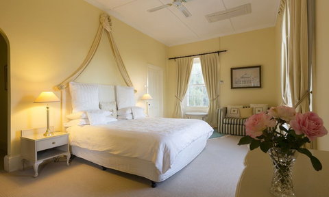 Faversham House - Accommodation QLD 0