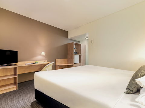 Ibis Melbourne Hotel & Apartments - Accommodation QLD 2