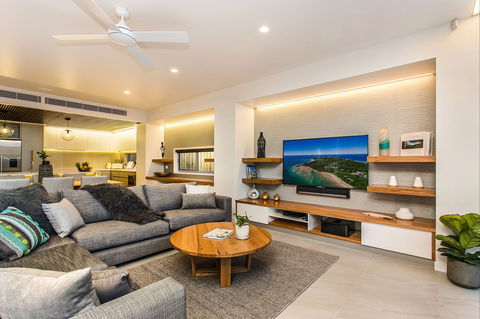 KoKo's Beach Houses Two - Accommodation QLD 2