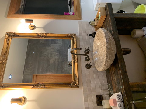 Mannaburne Cabin - Accommodation QLD 4