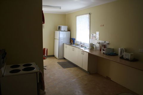 Molesworth Recreation Reserve And Caravan Park - Accommodation QLD 4