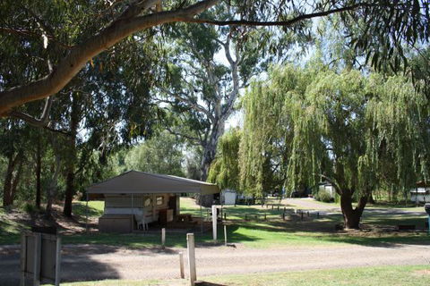 Molesworth Recreation Reserve And Caravan Park - Accommodation QLD 8