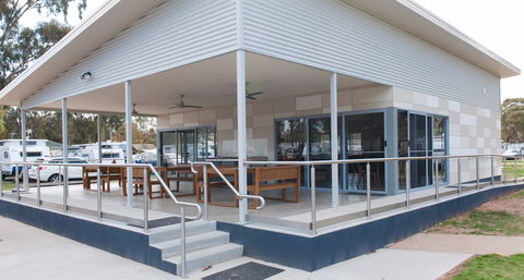 NRMA Echuca Holiday Park - Accommodation QLD 1