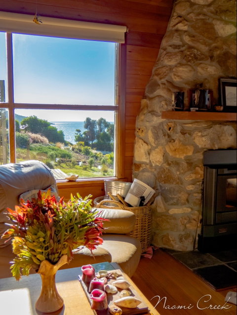 Palana Beach House - Accommodation QLD 6