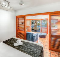 Paradise On The Beach Resort - Accommodation QLD