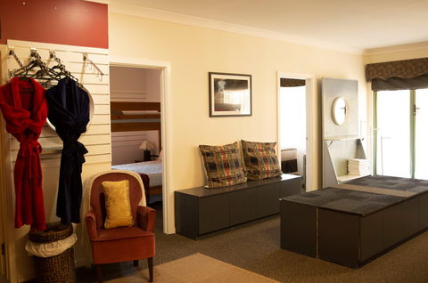Pemberton Lodge - Accommodation QLD 7