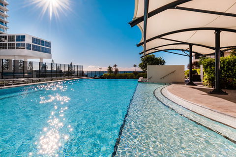 Peppers Broadbeach - Accommodation QLD 1