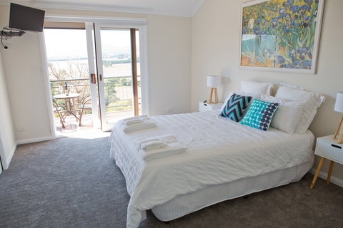 Rosewhite House BnB - Accommodation QLD 3