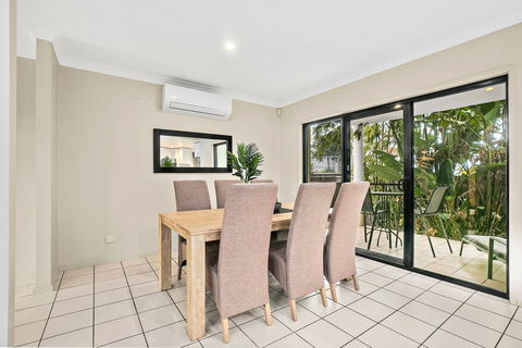 Serenity At Sapphire - Accommodation QLD 1