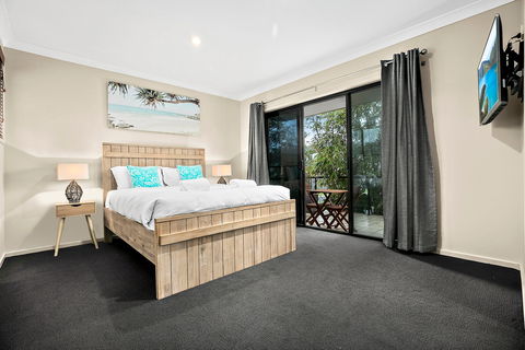 Serenity At Sapphire - Accommodation QLD 7