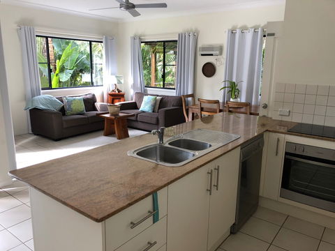Suranadi Beach Houses - Accommodation QLD 7