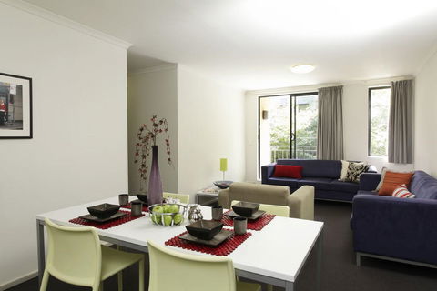 Sydney University Village - Accommodation QLD 2