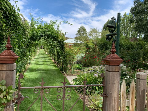 The Heritage Garden - Accommodation QLD 4