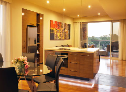 The Frames - Luxury Riverland Accommodation - Accommodation QLD 4