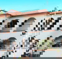 The Med Crescent Head - Accommodation QLD