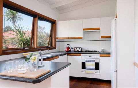 The Loft House At Coalcliff - Accommodation QLD 5