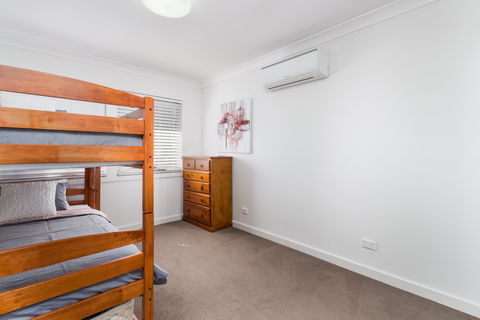 The Terrace In Cranebrook Waterside - Accommodation QLD 3