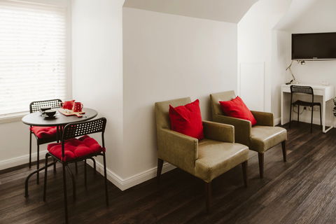The Loft At Denver - Accommodation QLD 6