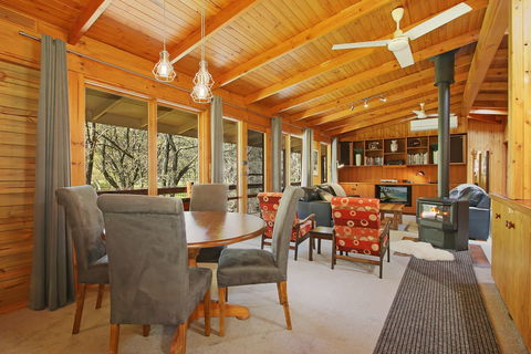 Until - Accommodation QLD 6