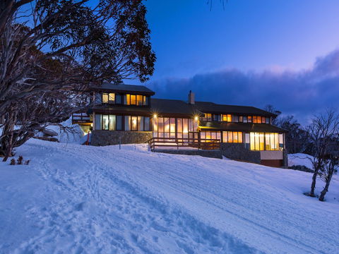 Valhalla Perisher - Accommodation QLD 2