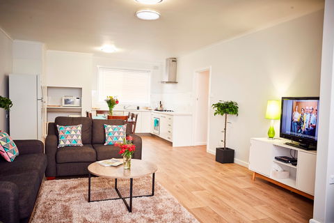 Wattle Grove Motel And Villa - Accommodation QLD 4