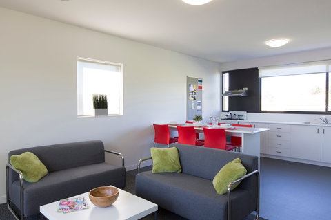Western Sydney University Village Campbelltown - Accommodation QLD 2