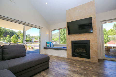 Amber Mist Villas - Accommodation QLD 0