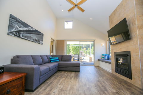 Amber Mist Villas - Accommodation QLD 2