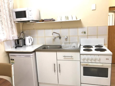 Angel's Rest Motel - Accommodation QLD 1