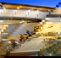 Beach Suites - Accommodation QLD