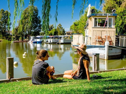 BIG4 NRMA Yarrawonga Mulwala Holiday Park - Accommodation QLD 2