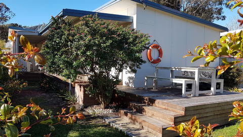 Blue Whale Cottage - Accommodation QLD 0