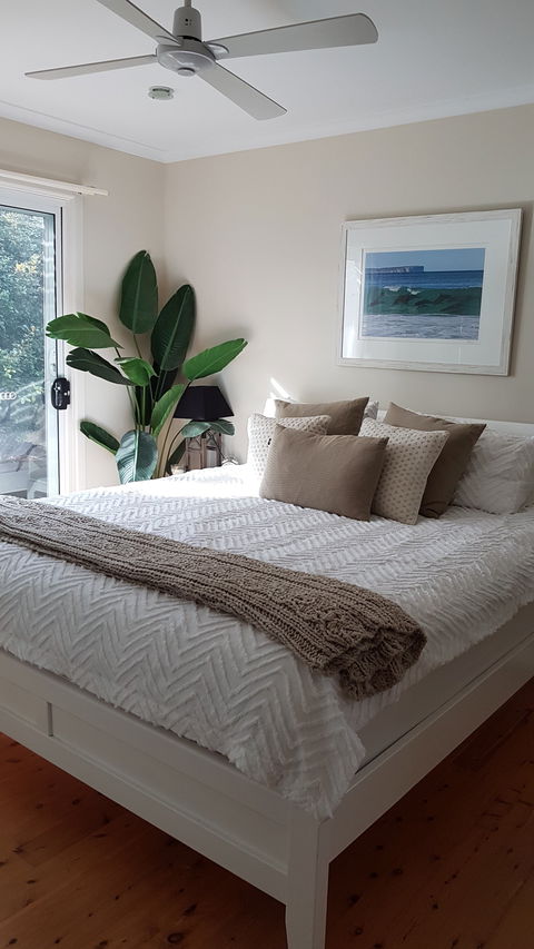 Blue Whale Cottage - Accommodation QLD 4