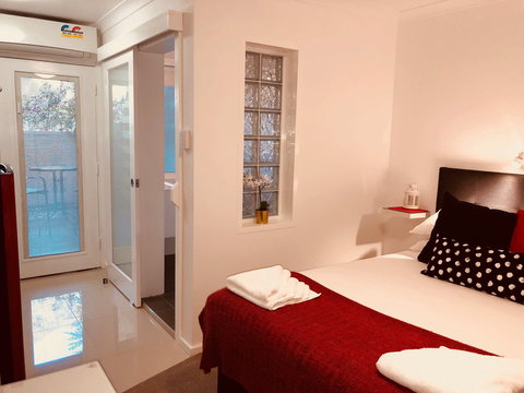 Canberra Short Term And Holiday Accommodation - Accommodation QLD 0